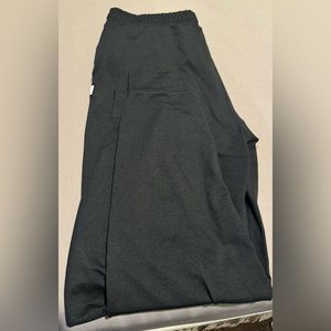 Vuori medium black joggers